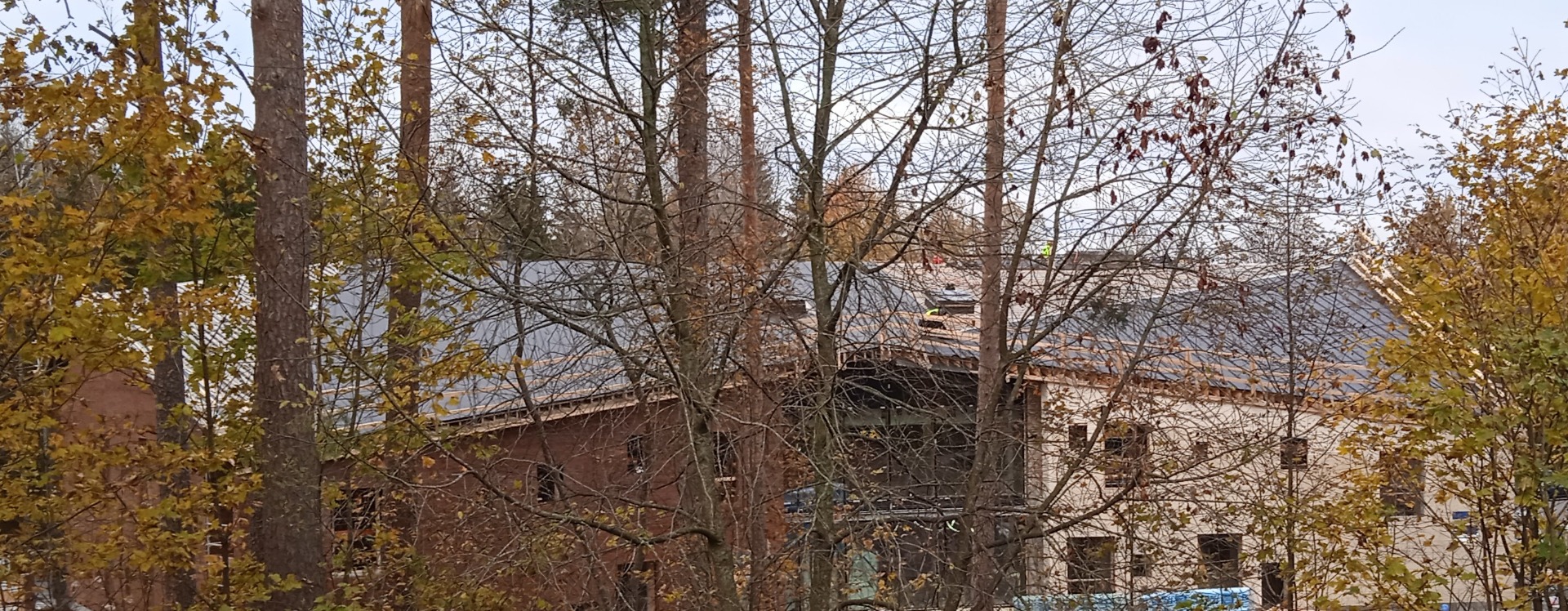 Kattotyö 23.10.2023 - Roof in progress 23 october 2023